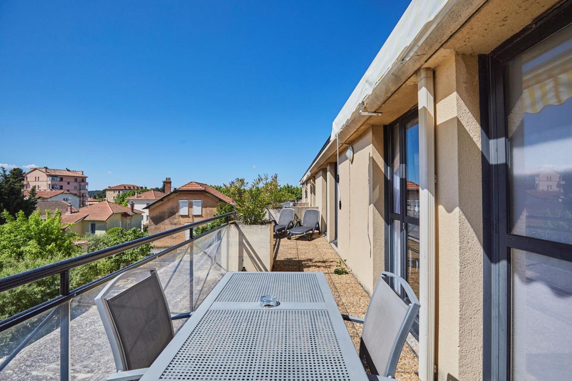 Appart Hotel Odalys City Aix En Provence Les Floridianes Aix-en-Provence Kültér fotó